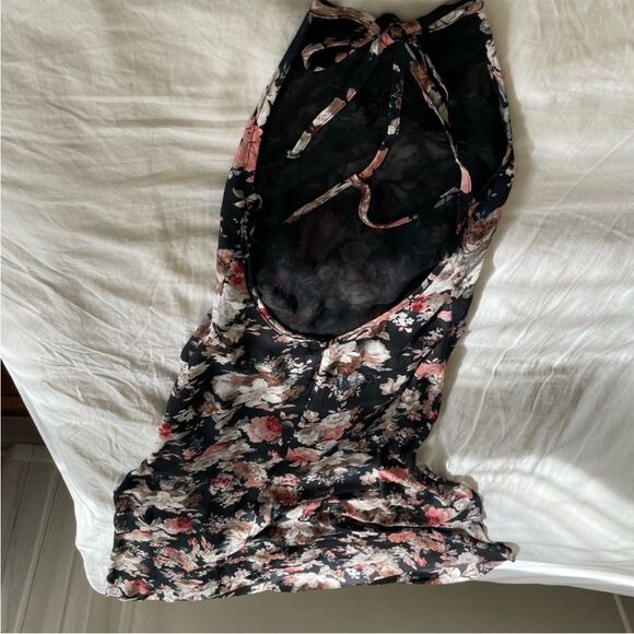 TOBI | Falling into Floral | Black | Size XS - Picture 7 of 11